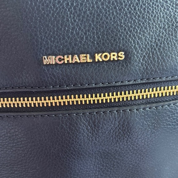 Michael Kors navy blue + Gold detail Backpack lots of storage space sleek design - Picture 3 of 10